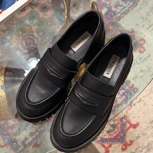 Steve Madden Classic Black Slip-On Loafers